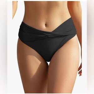 SHEKINI Black Women's Bikini Bottom Twist Front Cheeky Swimsuit New With Tags